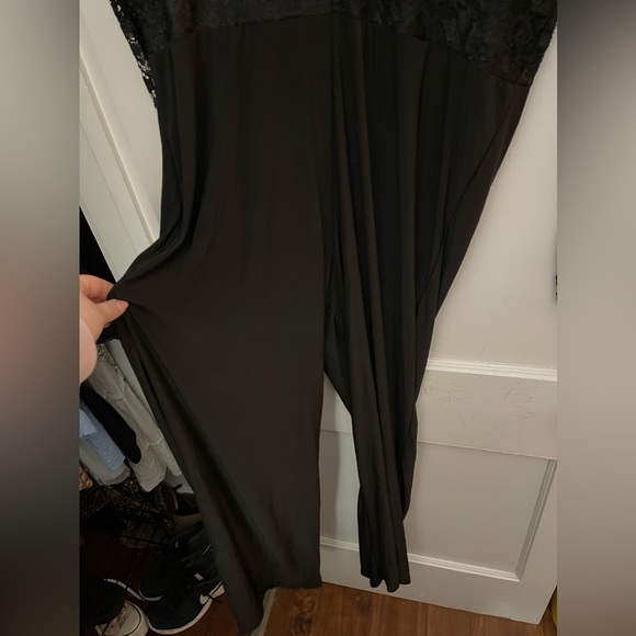 boohoo Iris Lace Top Slinky Jumpsuit in Black - Picture 3 of 6